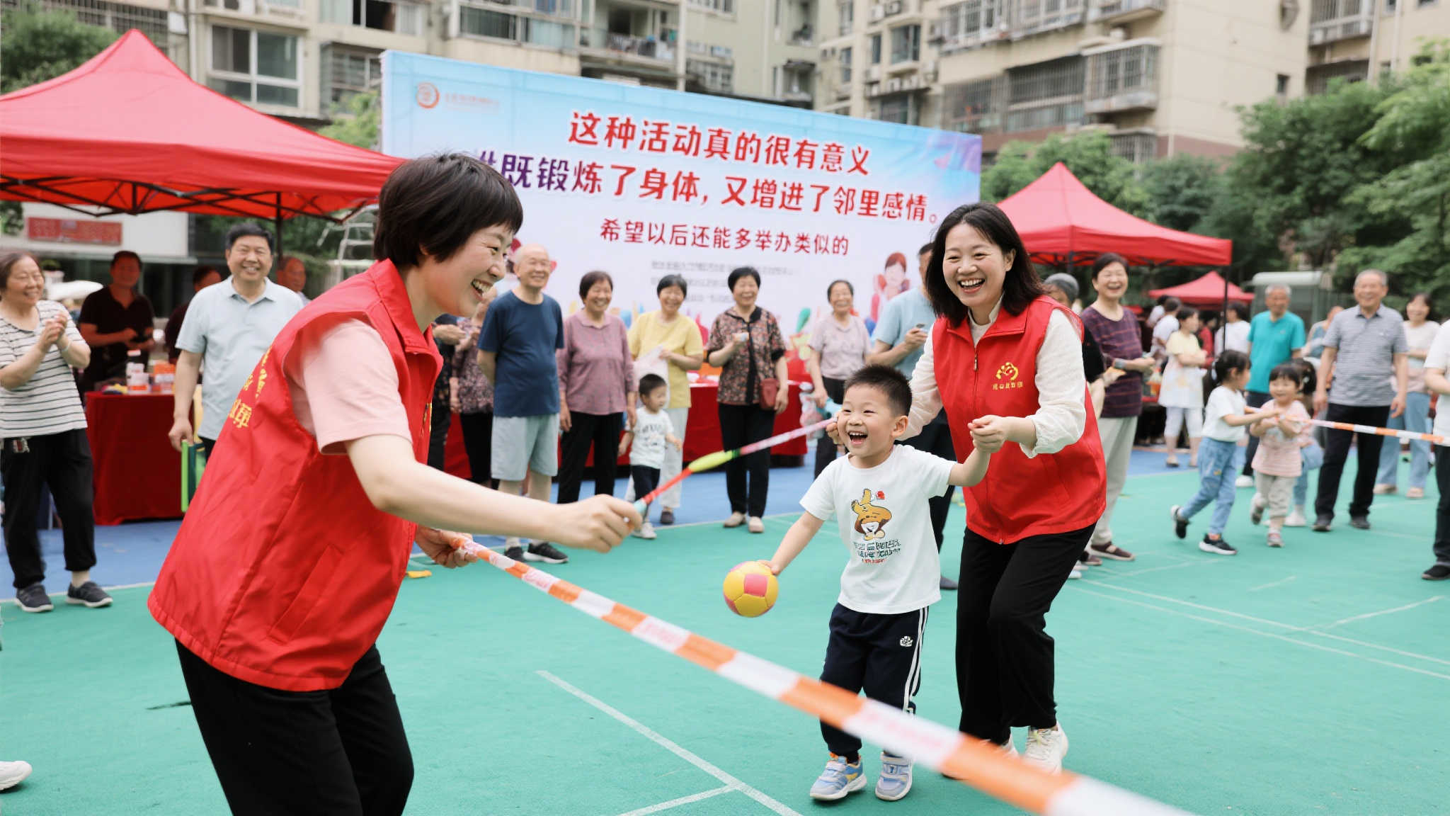 足球棋艺体能三结合，深圳开启2022广东公益体彩社区欢乐行